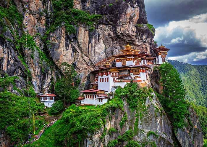 Ascend to the Roof of the World