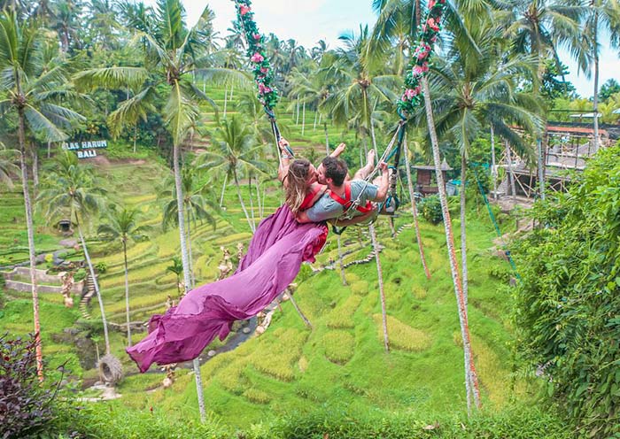 8 Days Bali Honeymoon Tour: Rice Terraces, Dolphins & Romantic Islands