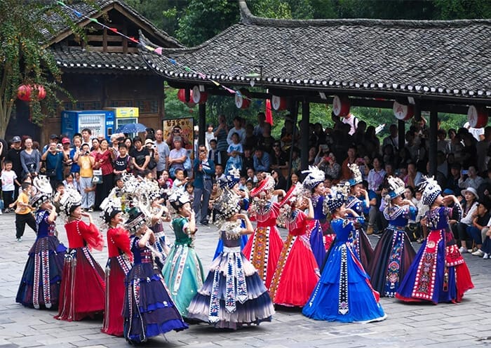5 Days Zhangjiajie Xiangxi Ethnic Tour: Tujia & Miao Culture, Avatar Mountains