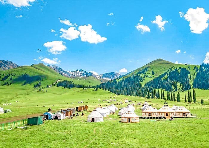 12 Days Amazing Northern Xinjiang Group Tour: Idyllic Villages, Lakes, Grasslands, Deserts - 2