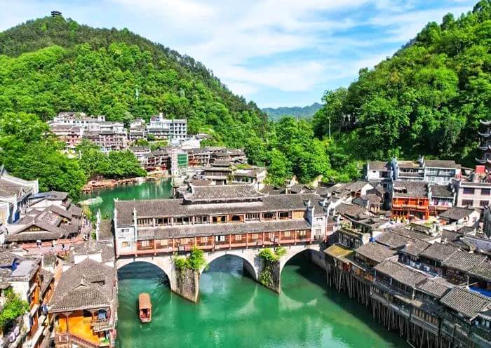 5 Days Zhangjiajie Fenghuang Ancient Town Group Tour (Local Price)