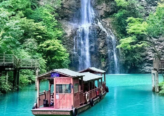 8 Days Chengdu Guilin Yangshuo Zhangjiajie Nature Tour